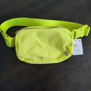 Lululemon Everywhere Belt Bag